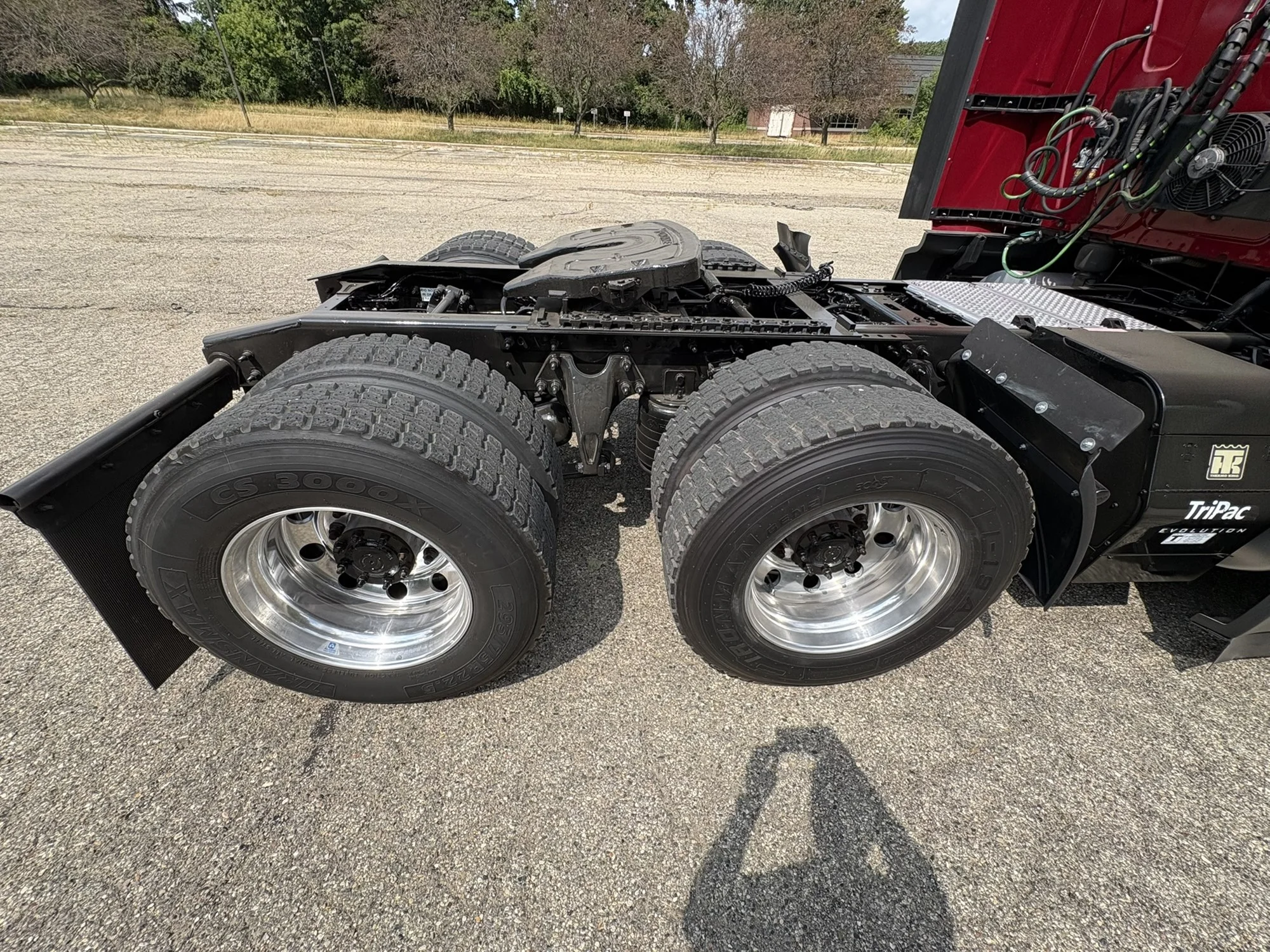 2024 International LT in West Michigan International, MI — photo 14