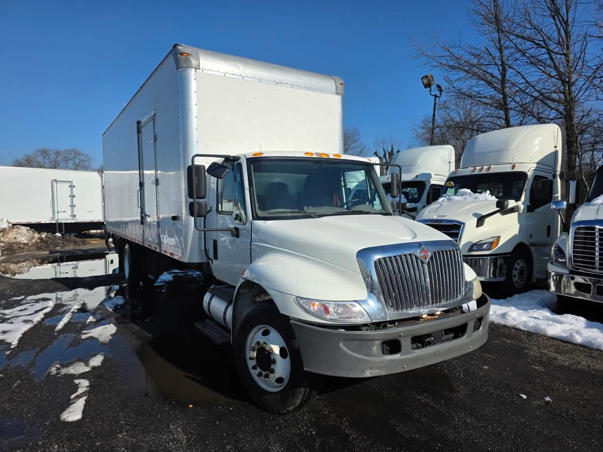 2019 International 4300 - image 3