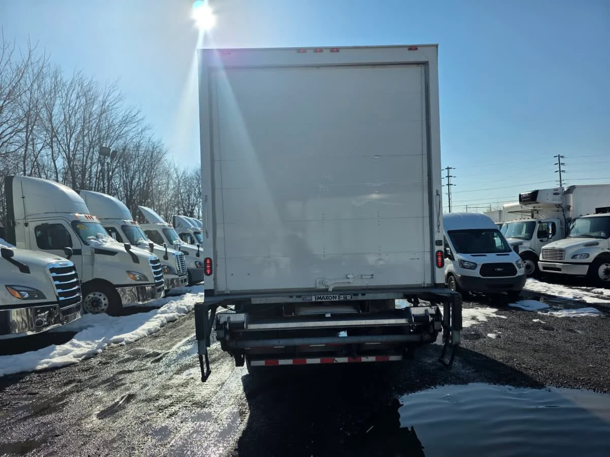 2019 International 4300 - image 5