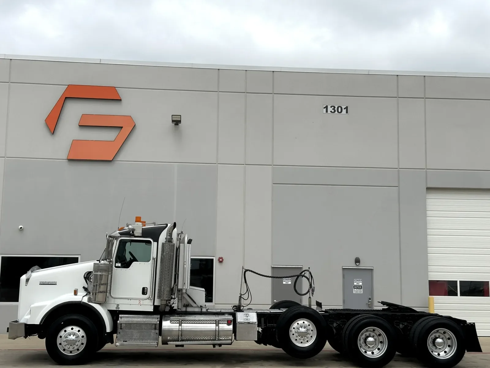 2007 Kenworth T800 in Hutchins, TX — photo 4