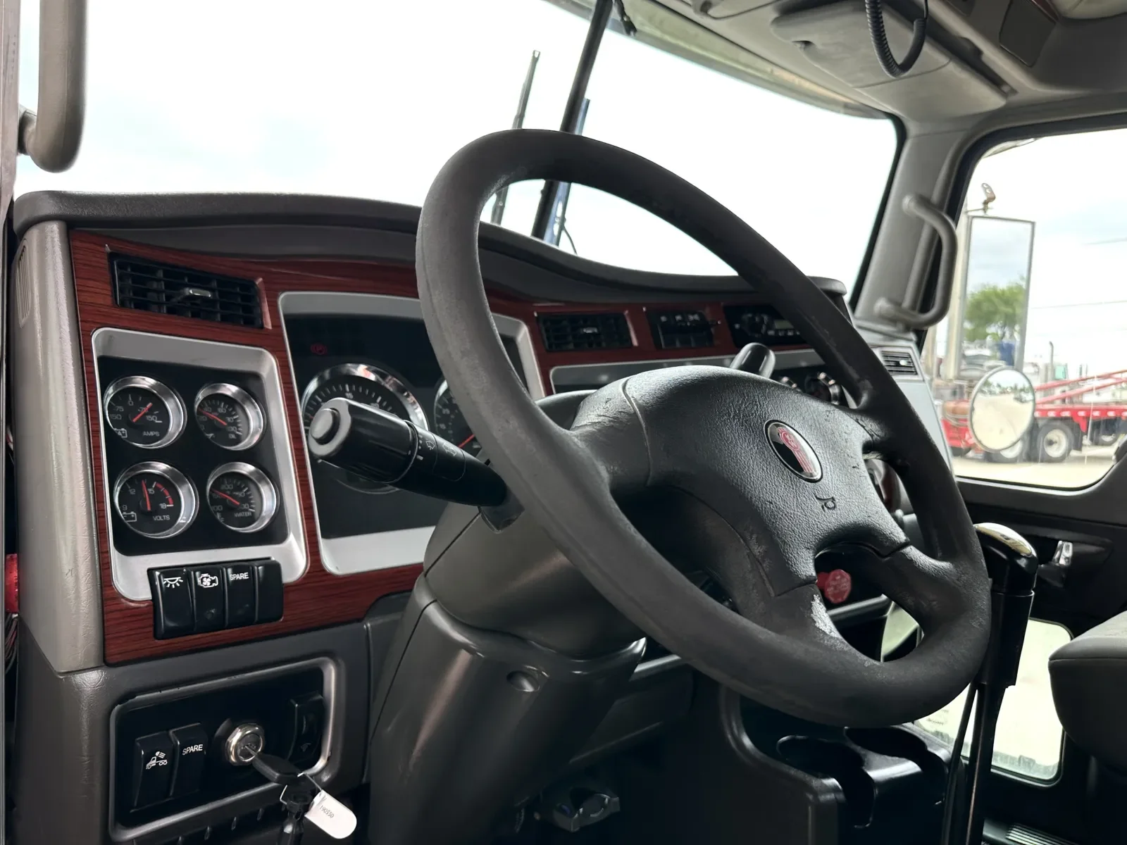 2007 Kenworth T800 in Hutchins, TX — photo 15
