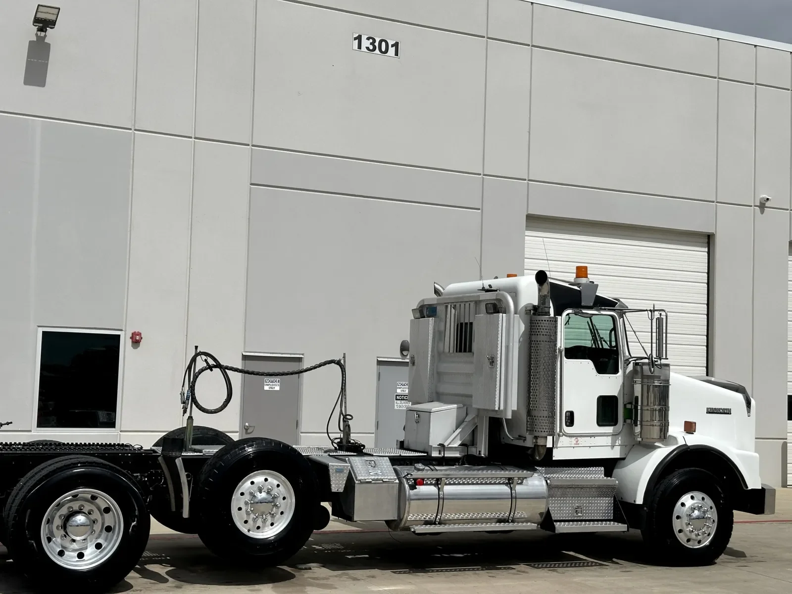 2007 Kenworth T800 - image 7