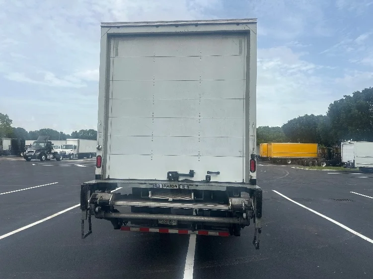 2020 Hino 268 in Medley, FL — photo 7