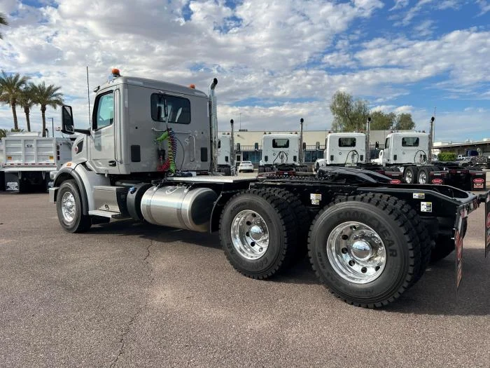 2026 Peterbilt 567 - image 5