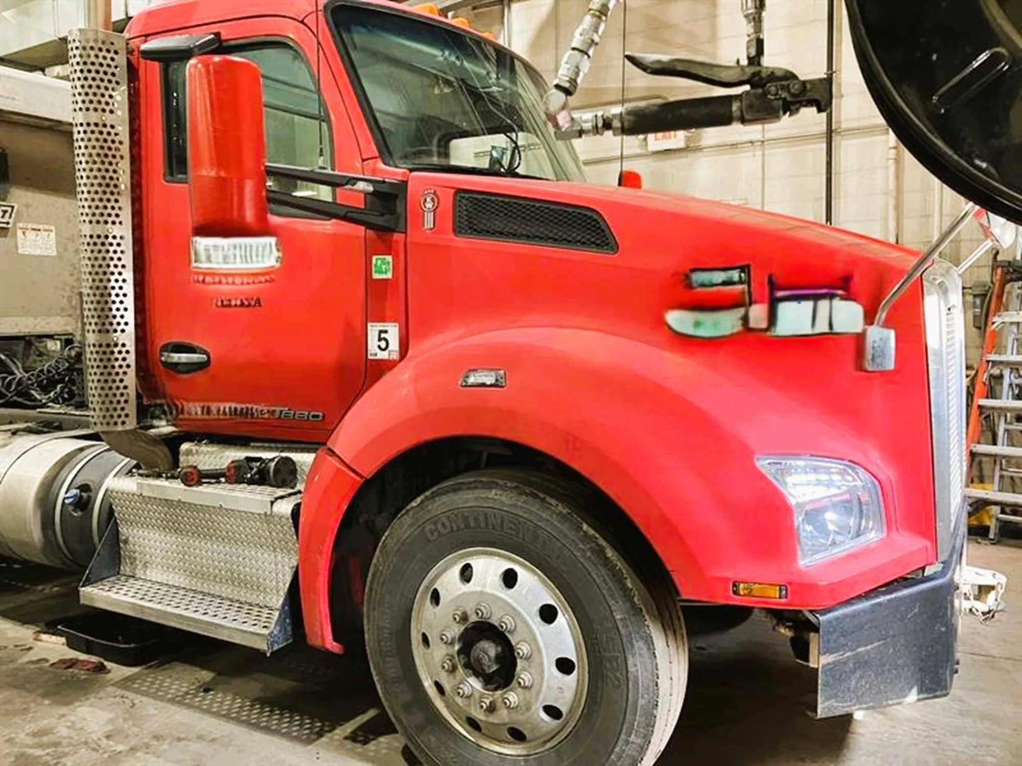 2015 Kenworth T880 in Manassas, VA
