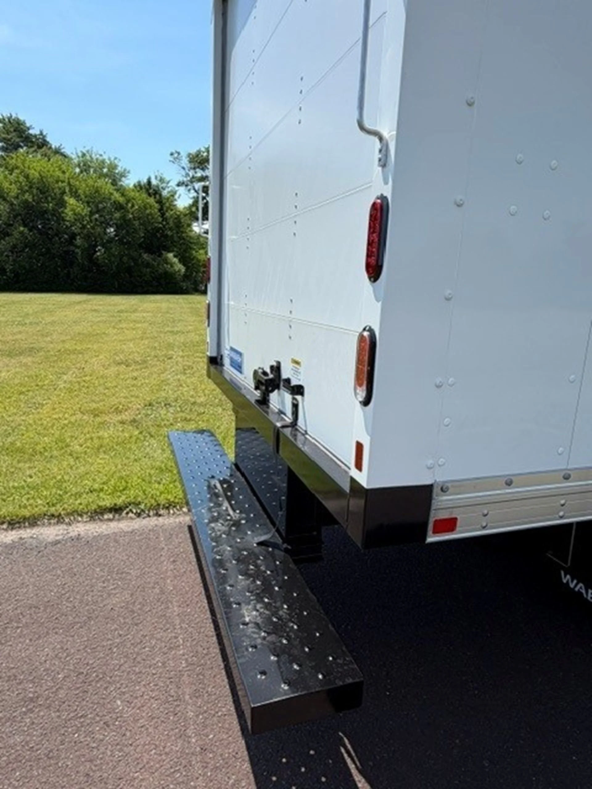 2026 Isuzu in Souderton, PA — photo 3