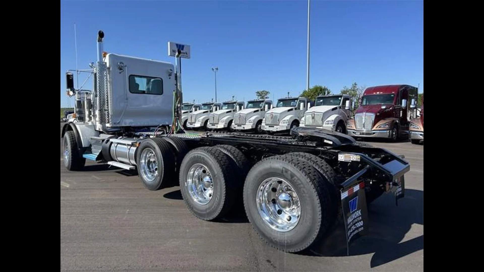 2026 Kenworth T800 - image 3