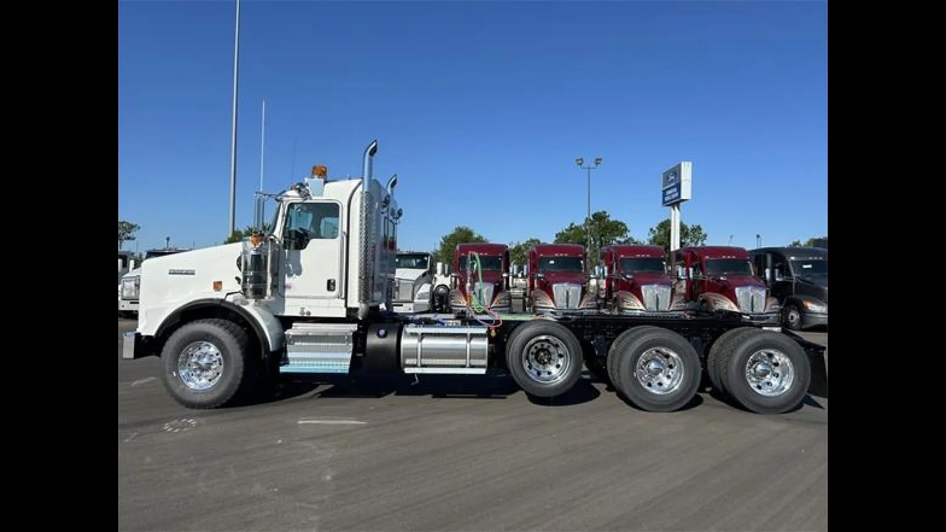 2026 Kenworth T800 - image 2