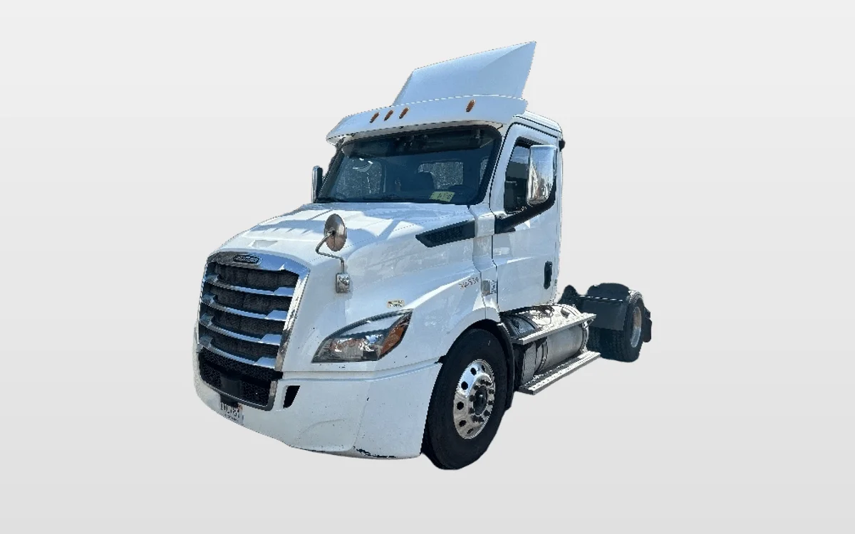2019 Freightliner - image 1