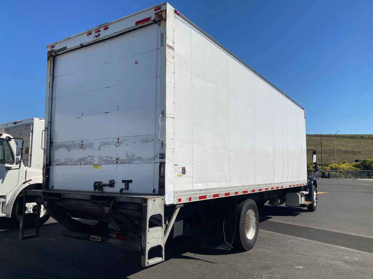 2019 Freightliner M2 106 in Springfield, MA — photo 4