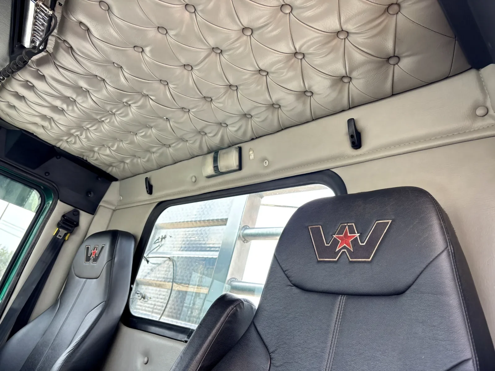 2022 Western Star 4900 in Hutchins, TX — photo 19