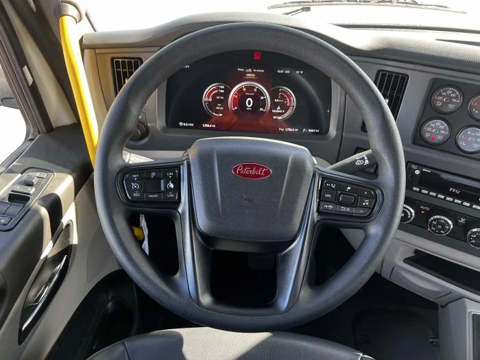 2026 Peterbilt 567 - image 12