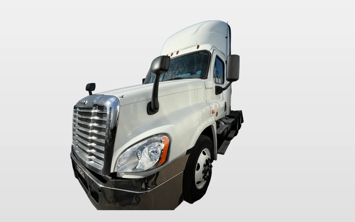 2017 Freightliner - image 1