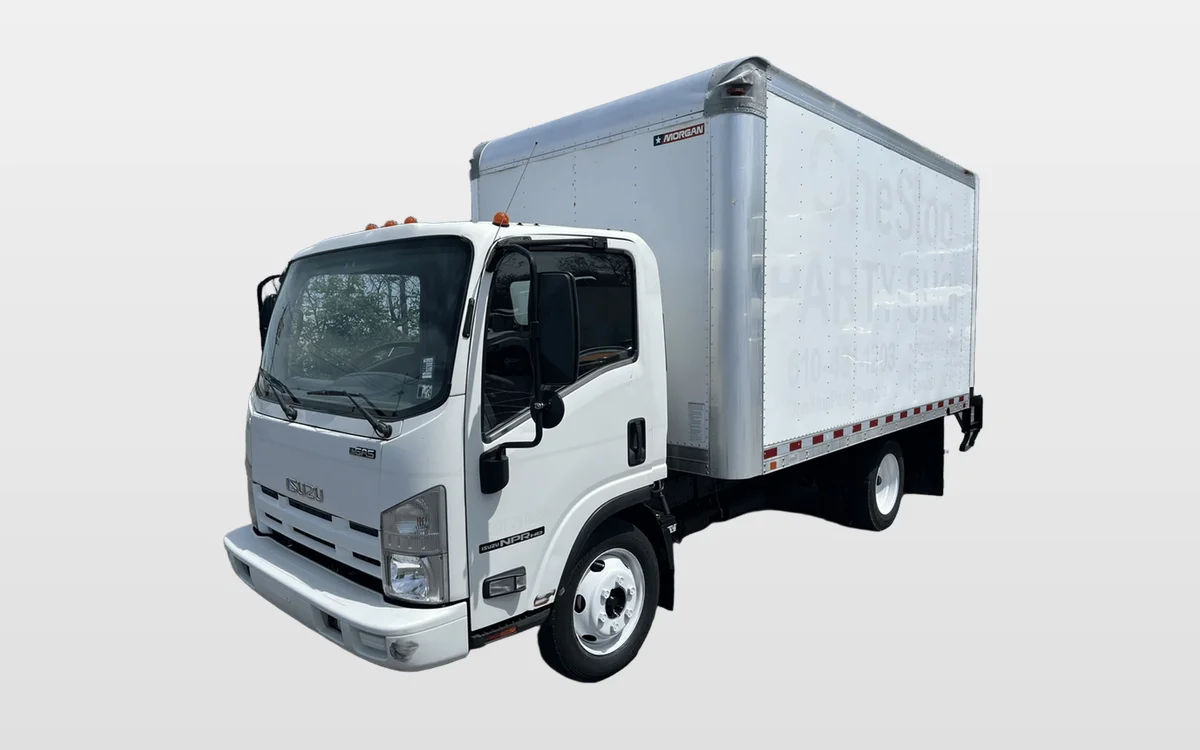 2015 Isuzu - image 1