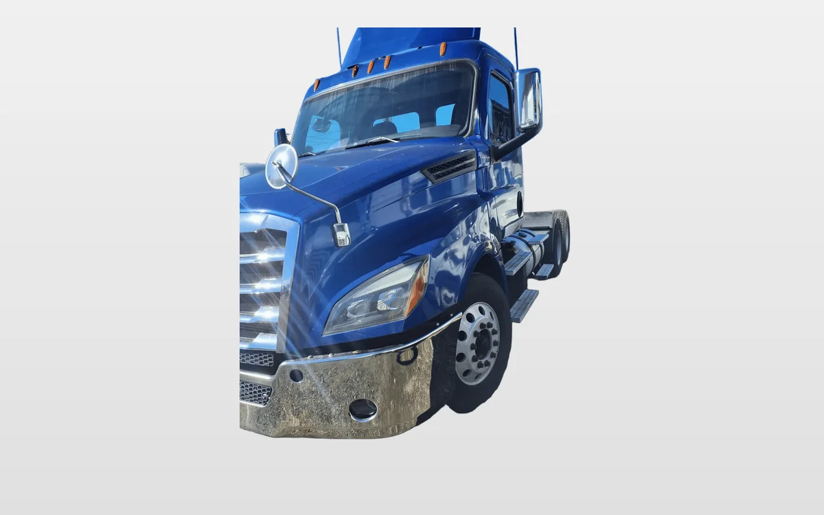2019 Freightliner - image 1