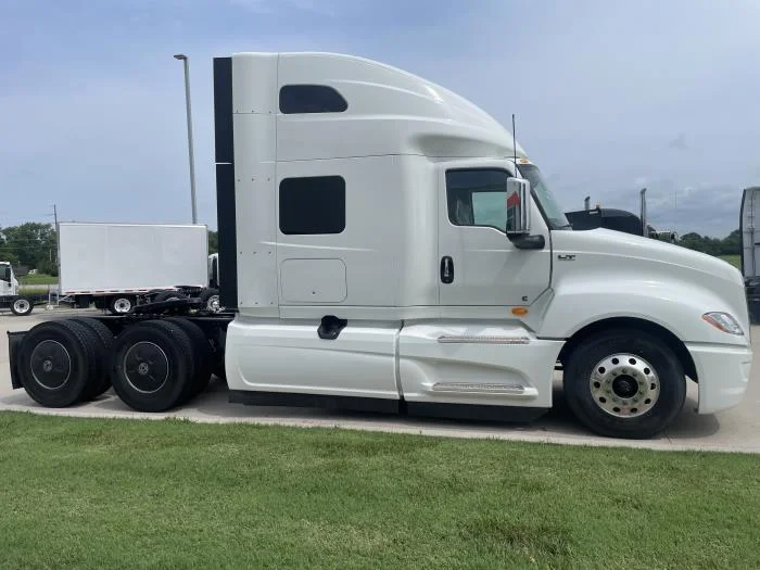 2026 International LT - image 5