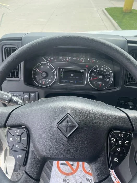 2026 International LT - image 8