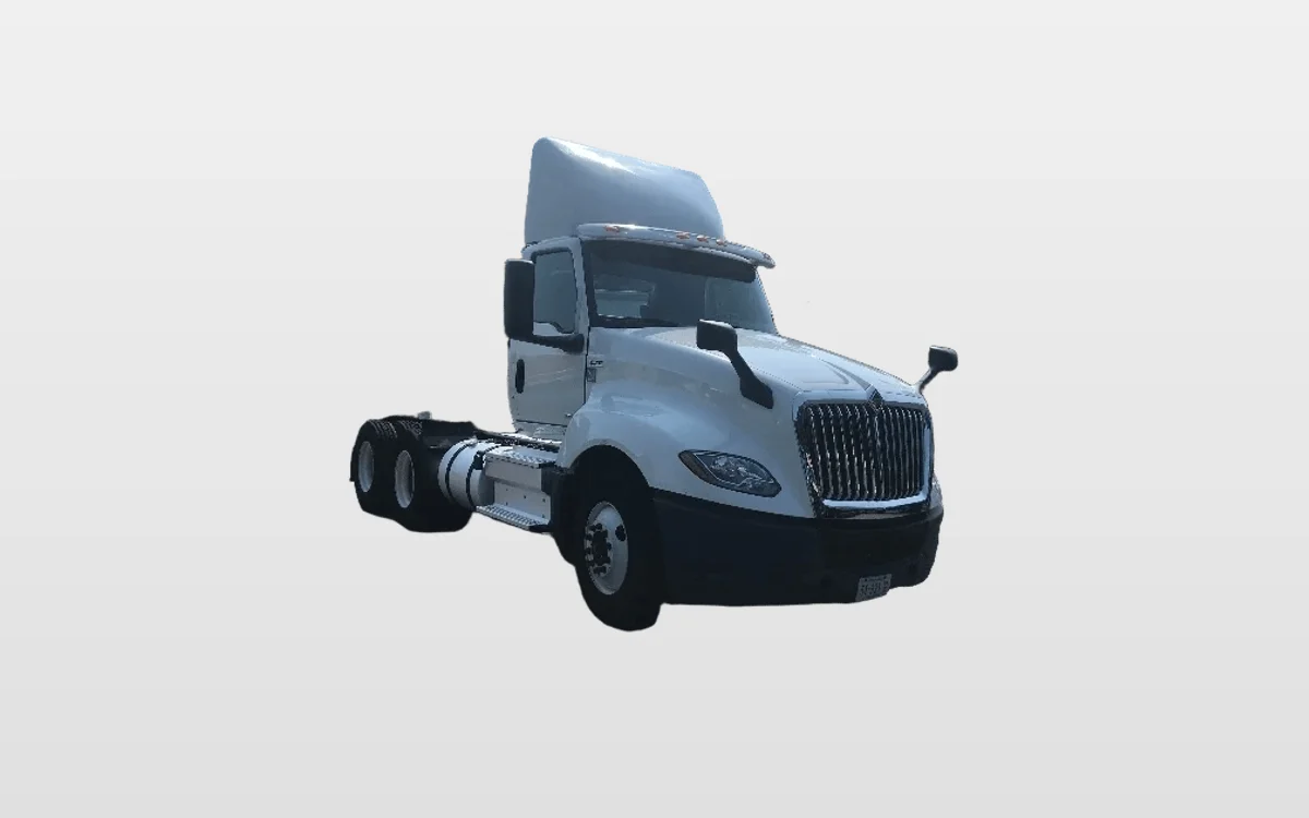 2019 International LT - image 1