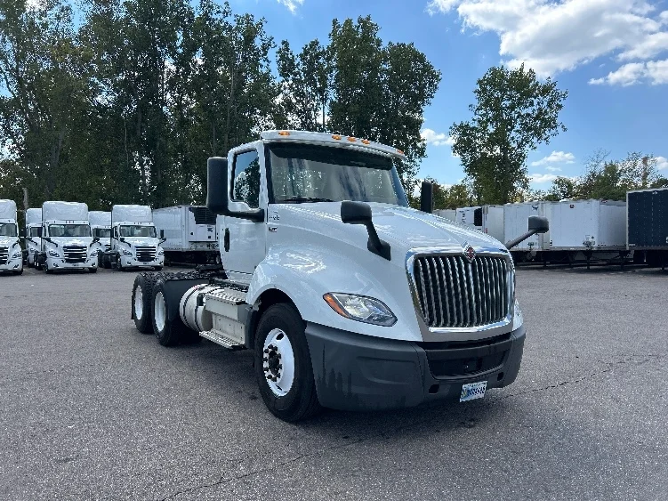 2020 International LT in Lansing, MI — photo 3