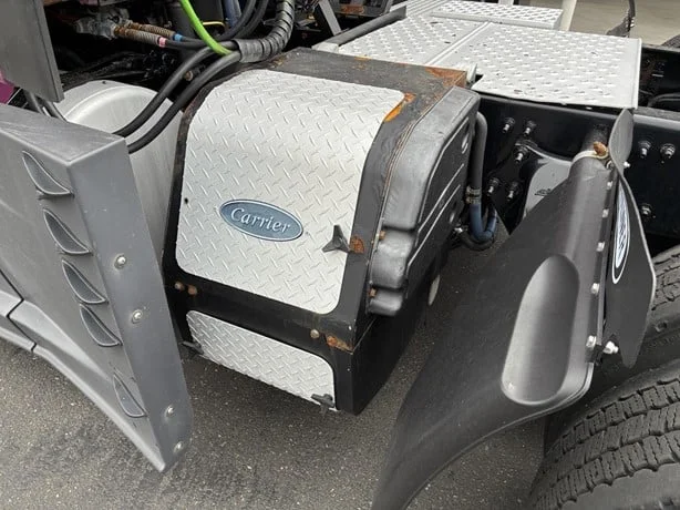 2020 Freightliner Cascadia - image 7