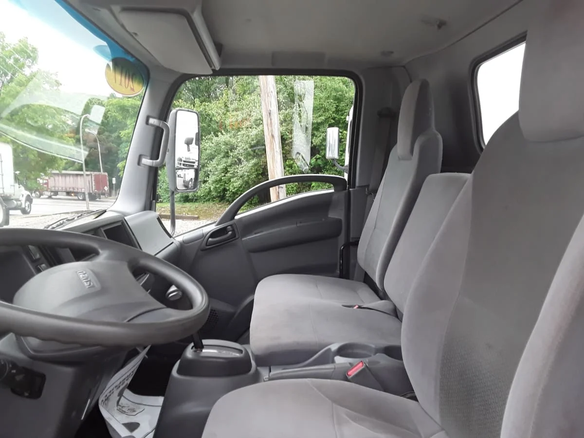 2017 Isuzu NPR - image 7