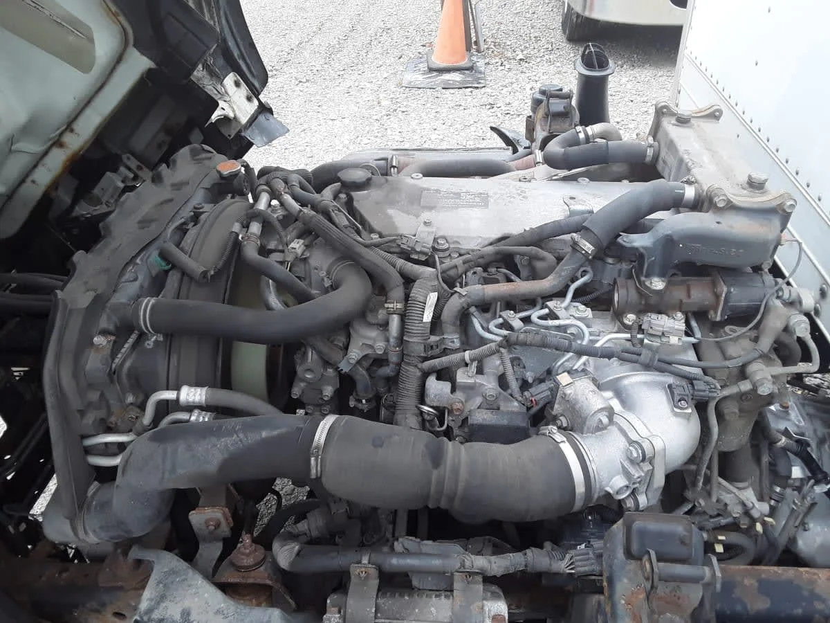 2017 Isuzu NPR - image 9