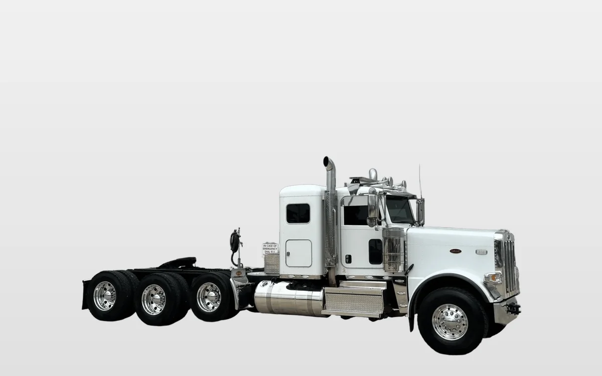 2019 Peterbilt 389 - image 1