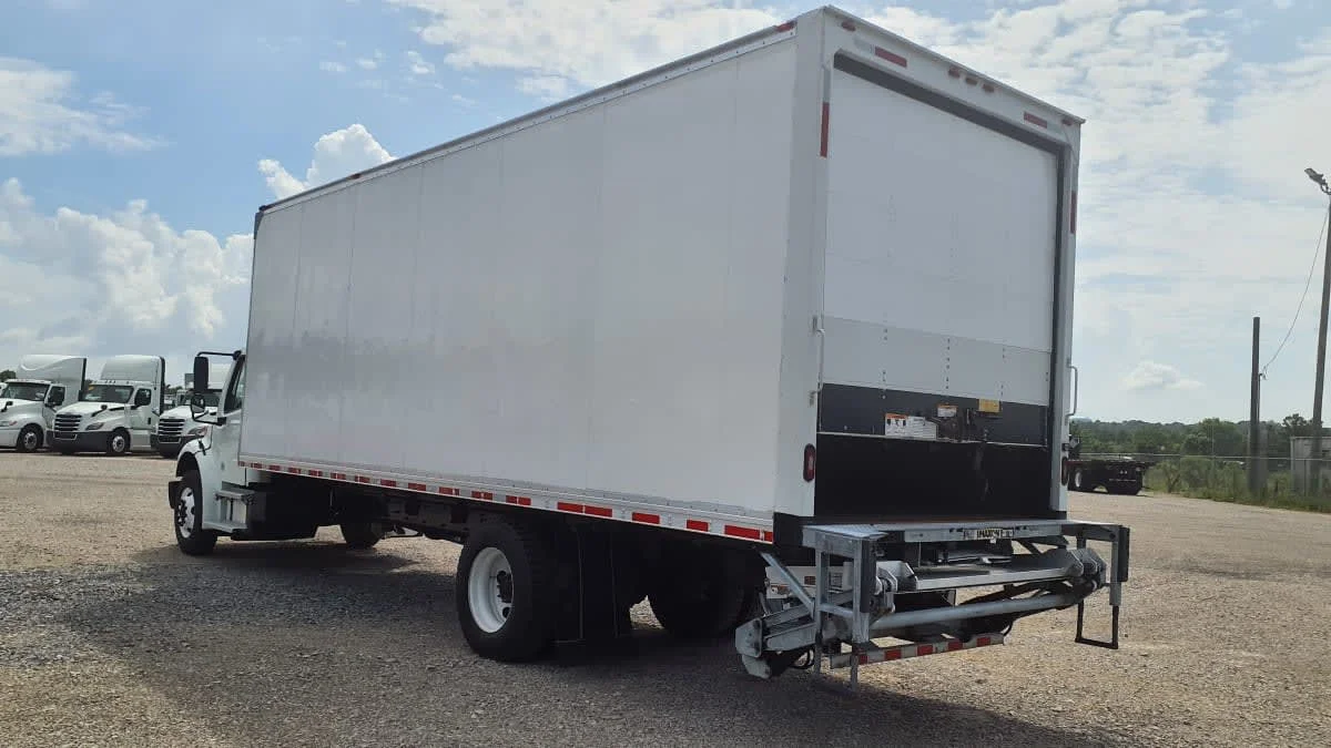2021 Freightliner M2 106 in Birmingham, AL — photo 6
