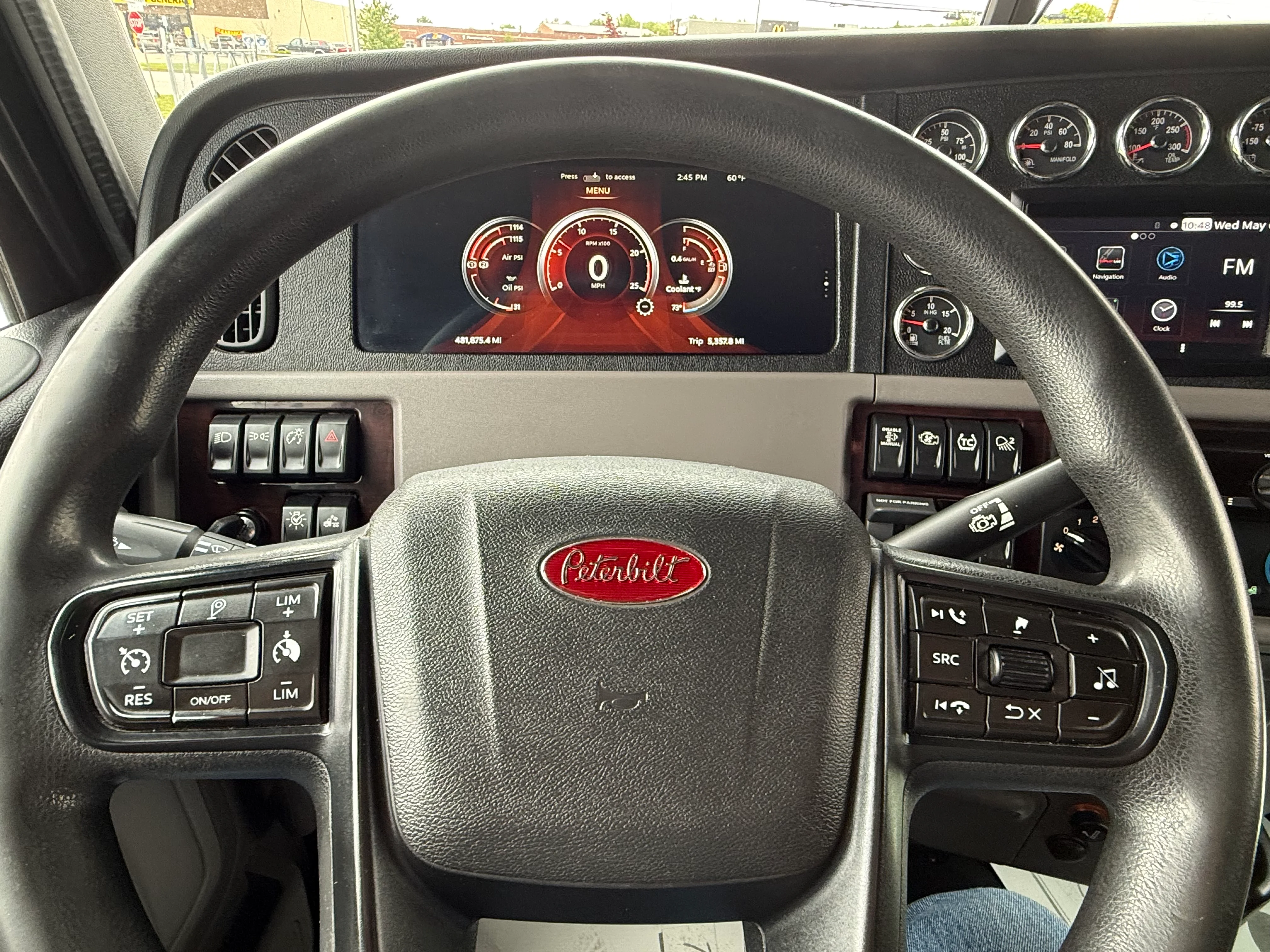 2023 Peterbilt 389 in Evansville, IN — photo 9
