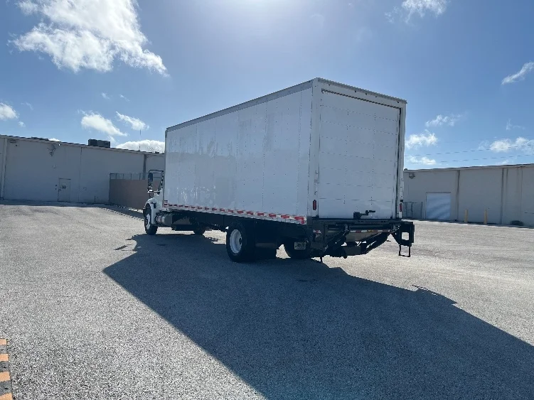 2019 International 4300 - image 6