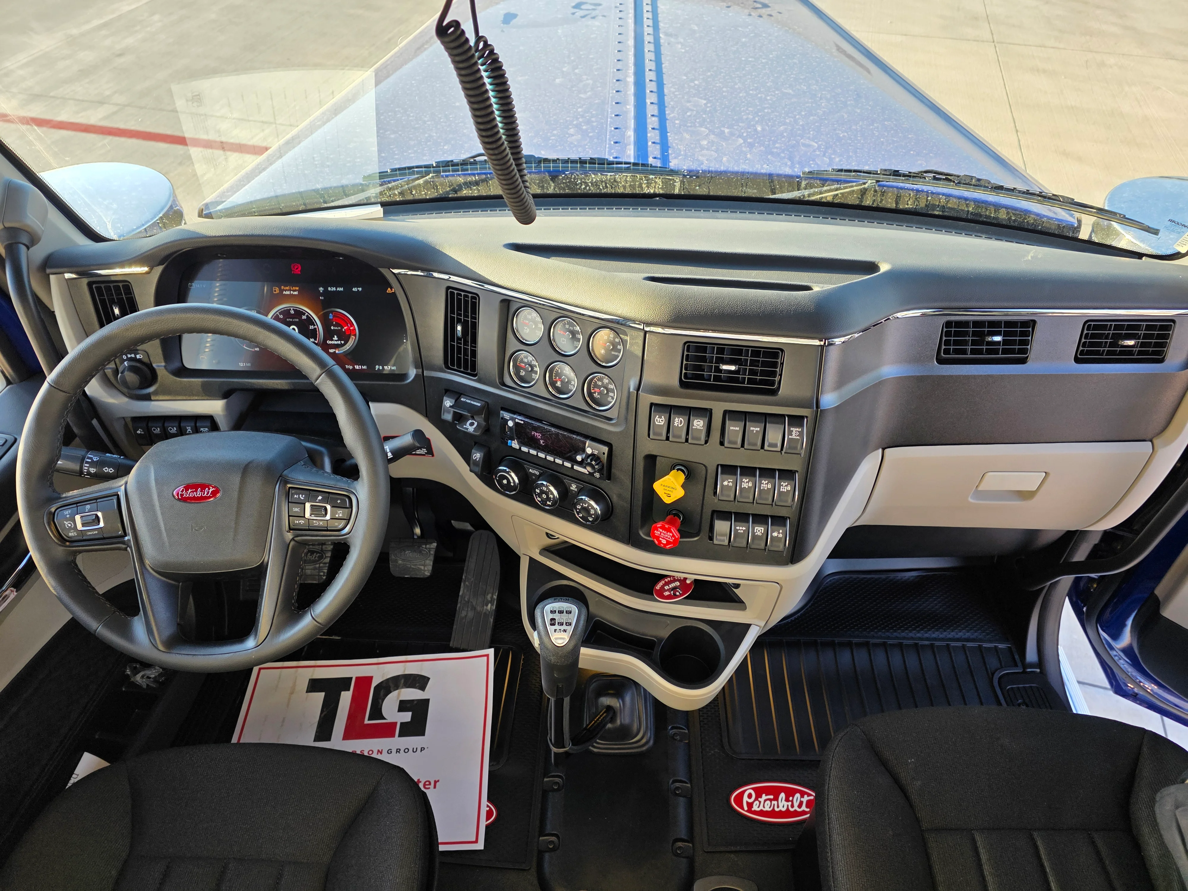 2027 Peterbilt 589 in Dayton, OH — photo 10