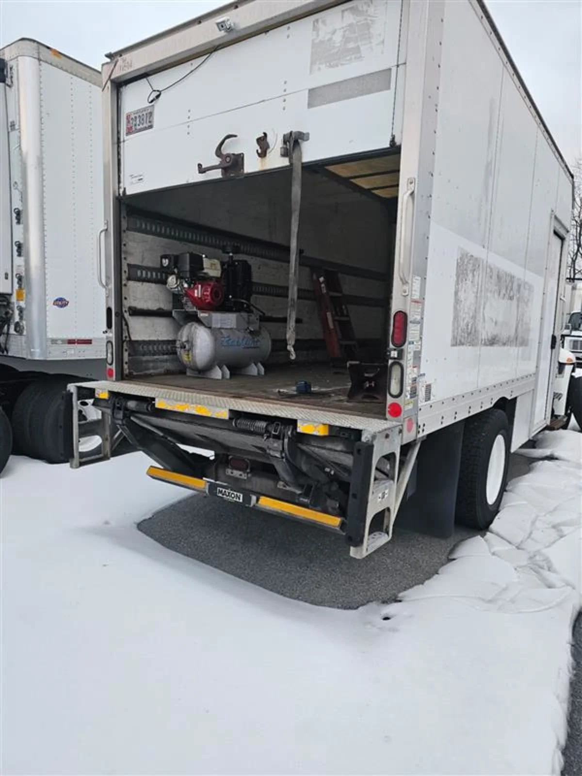 2015 International 4300 in Beltsville, MD — photo 4