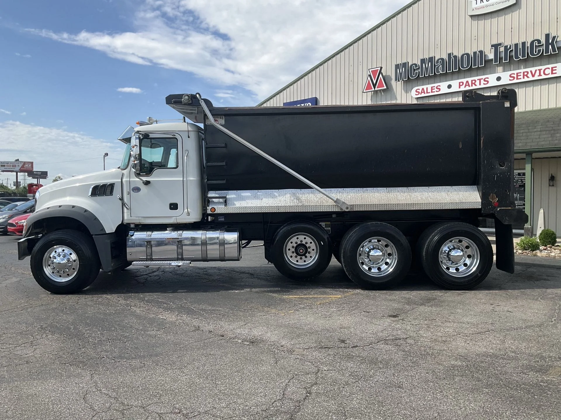 2020 Mack Granite in Clarksville, IN — photo 8
