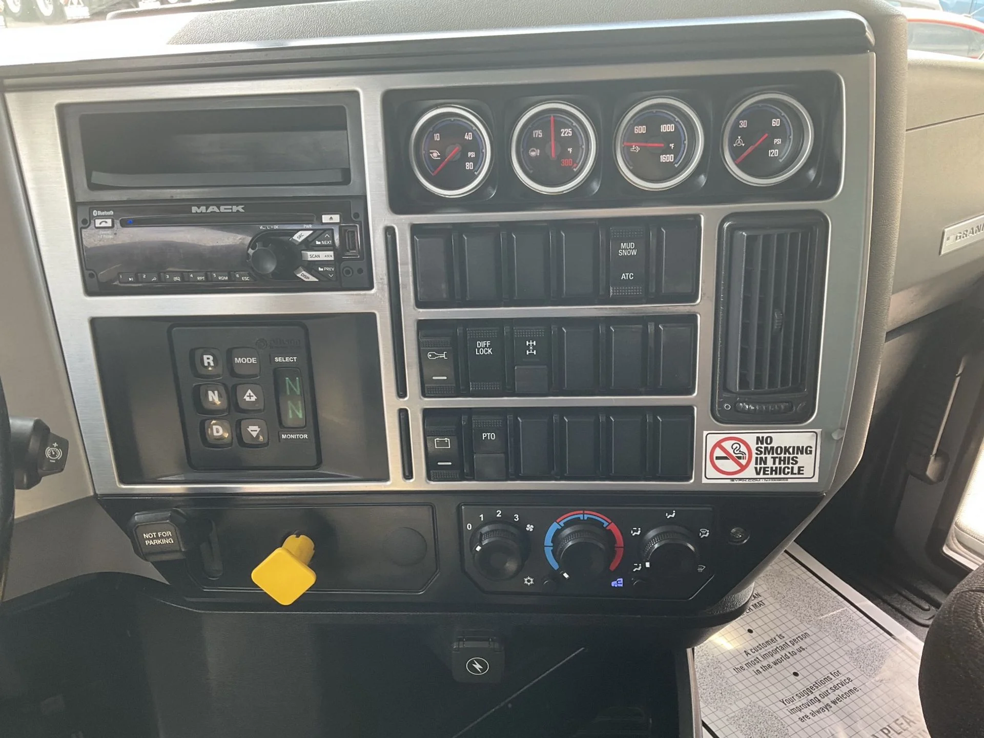 2020 Mack Granite - image 15