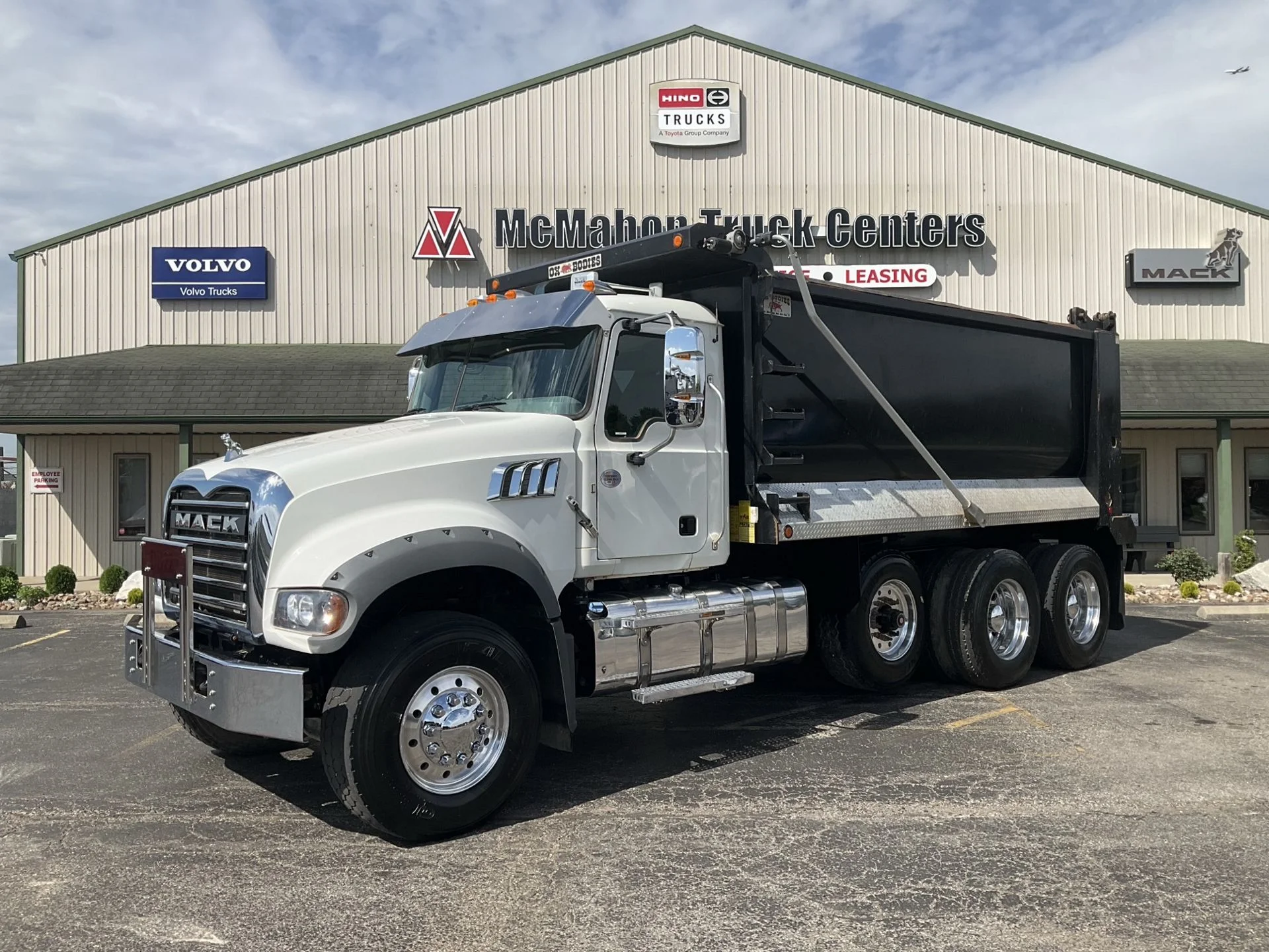 2020 Mack Granite