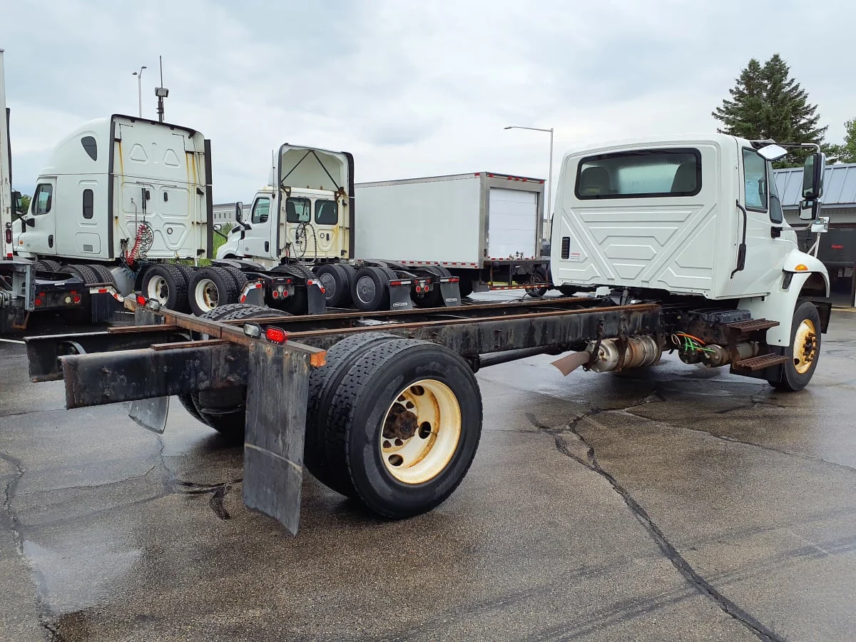 2018 International 4300 in Oak Creek, WI — photo 4