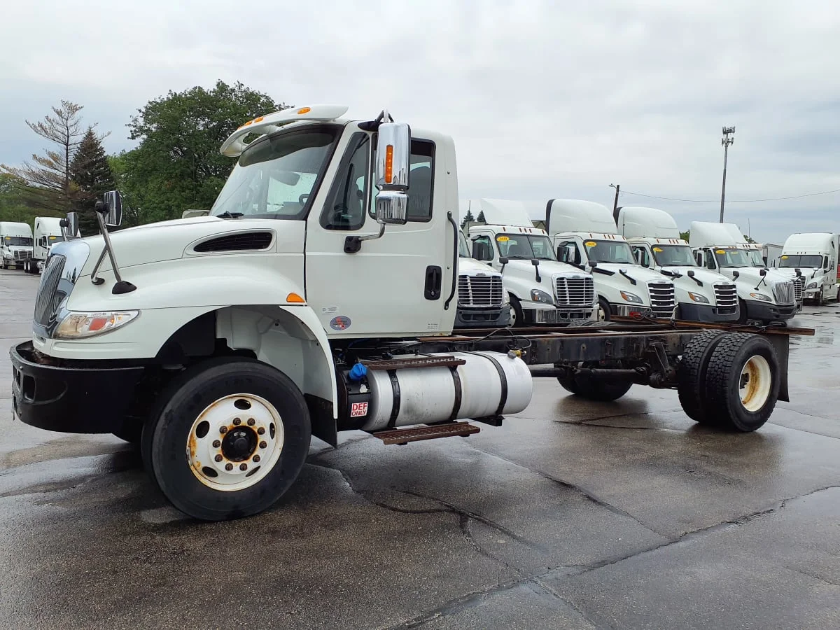 2018 International 4300 in Oak Creek, WI