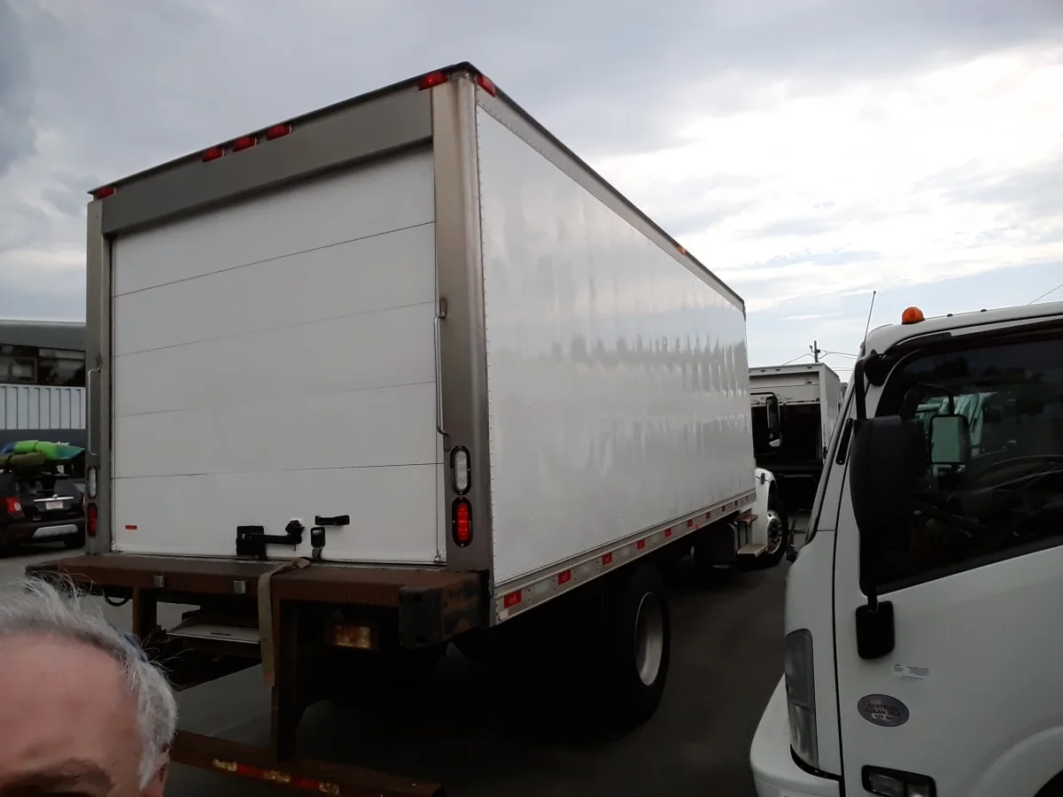 2020 Freightliner M2 106 - image 4