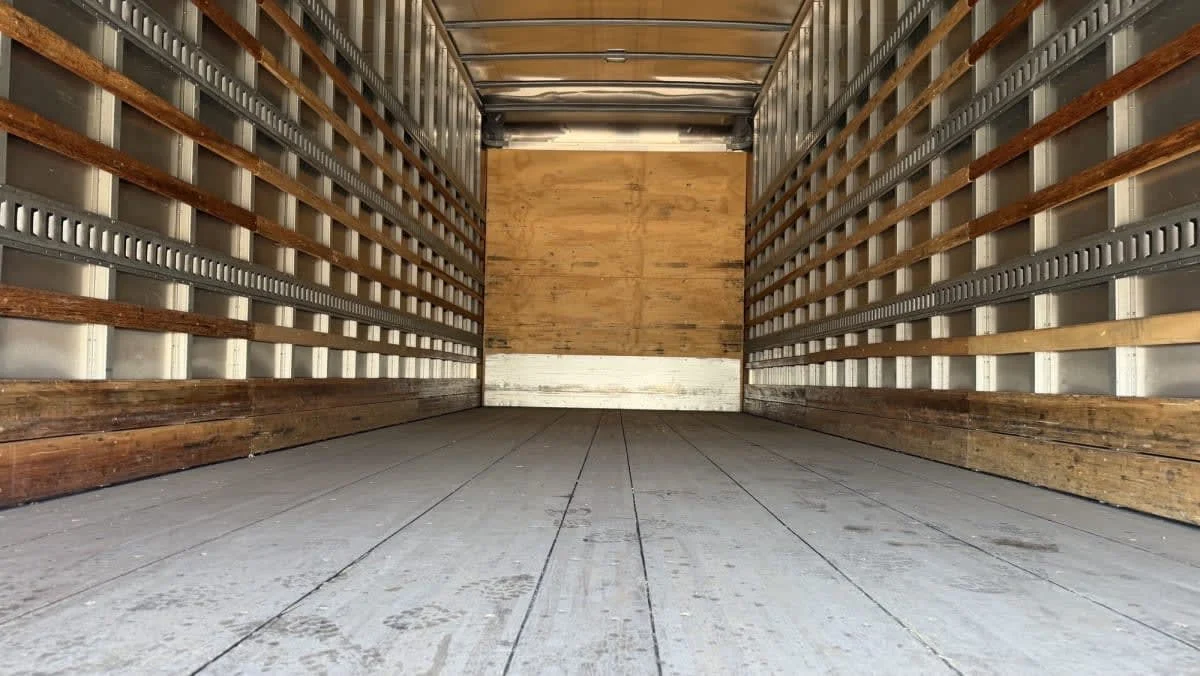 2020 Freightliner M2 106 in Phoenix, AZ — photo 8