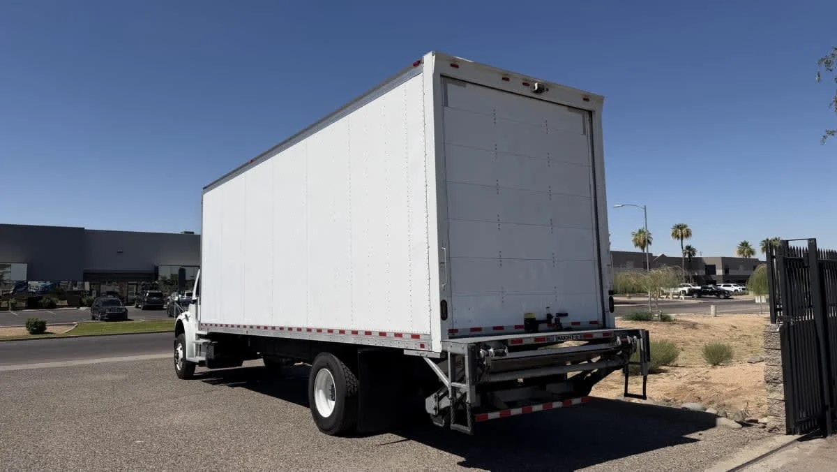 2020 Freightliner M2 106 in Phoenix, AZ — photo 6