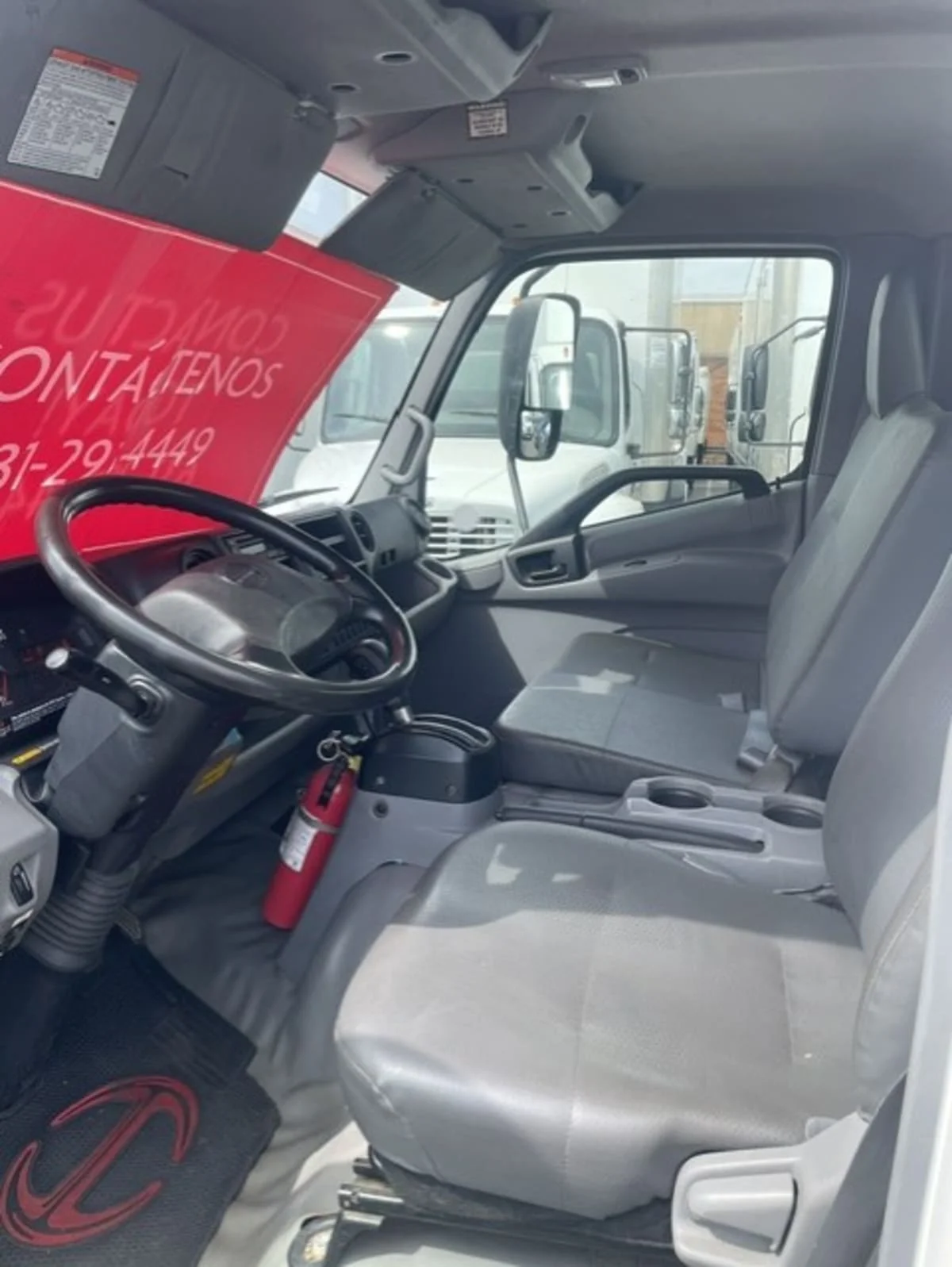2019 Hino 195 in Farmingdale, NY — photo 7
