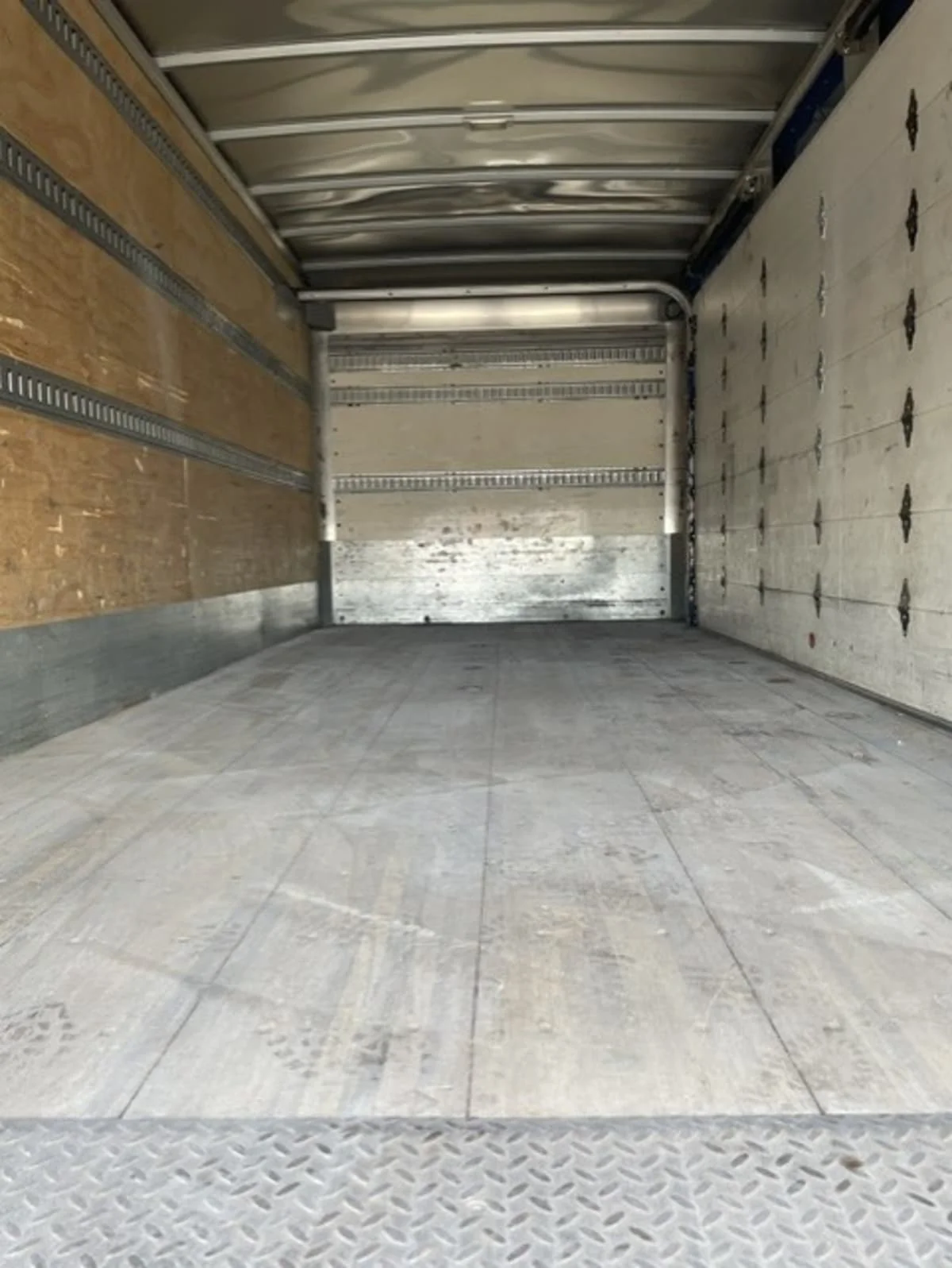 2019 Hino 195 in Farmingdale, NY — photo 8