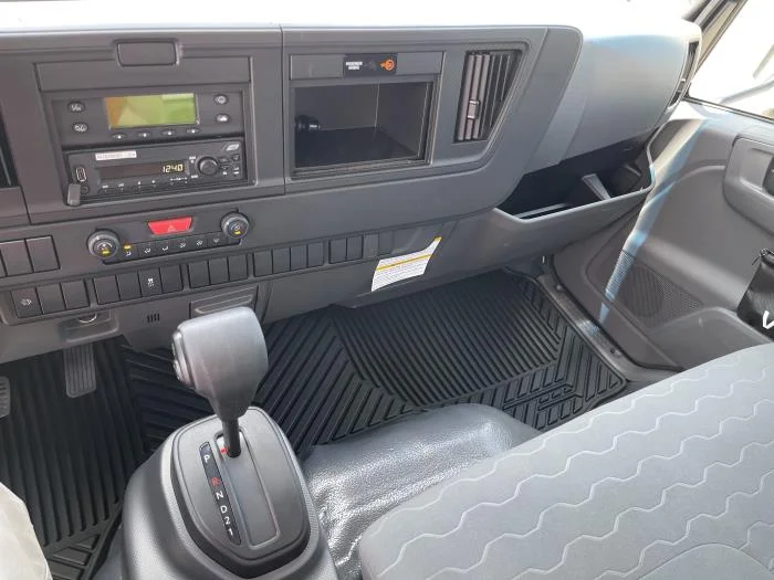 2026 Isuzu NRR — photo 12