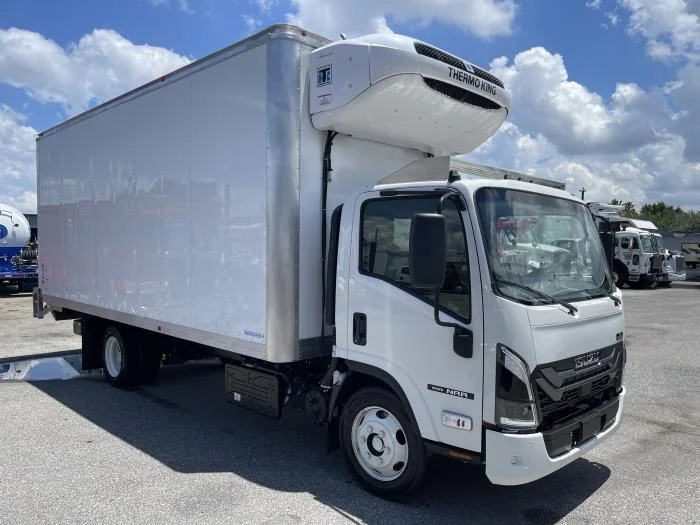 2026 Isuzu NRR — photo 9