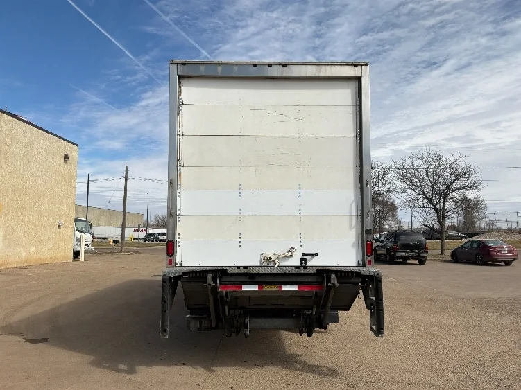 2020 International MV - image 7