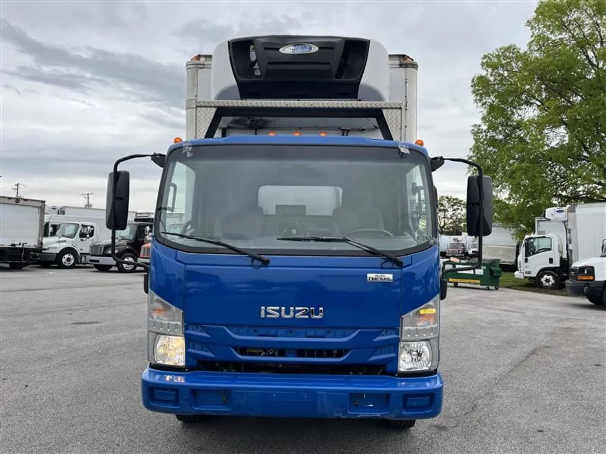 2019 Isuzu NRR in Beltsville, MD — photo 2