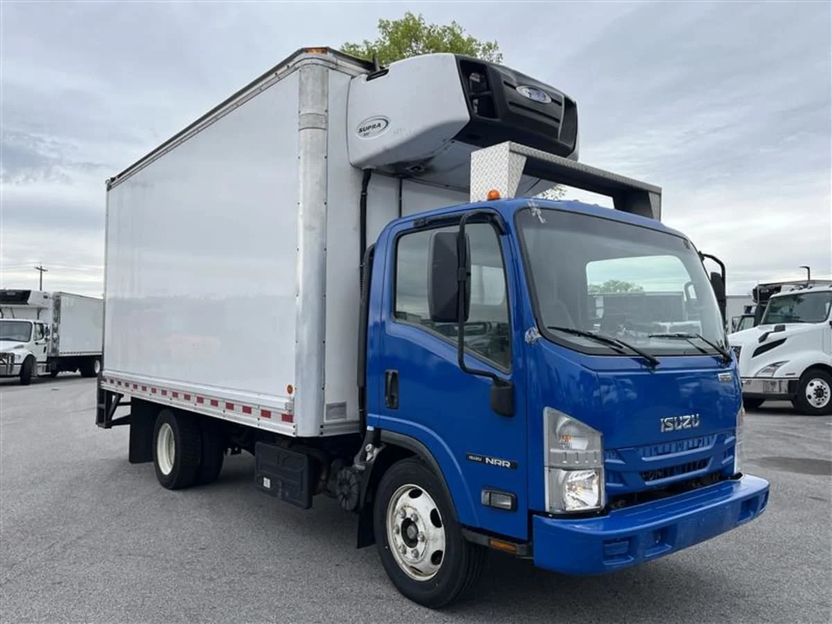2019 Isuzu NRR in Beltsville, MD — photo 3