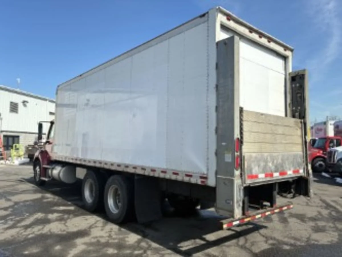 2019 Freightliner M2 112 - image 4
