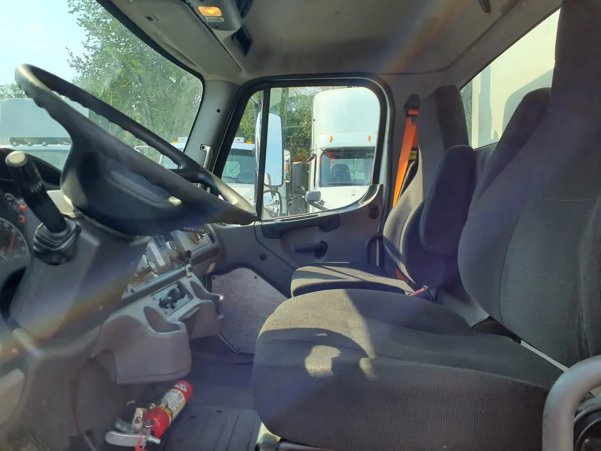 2014 Freightliner M2 106 in Springfield, MA — photo 11