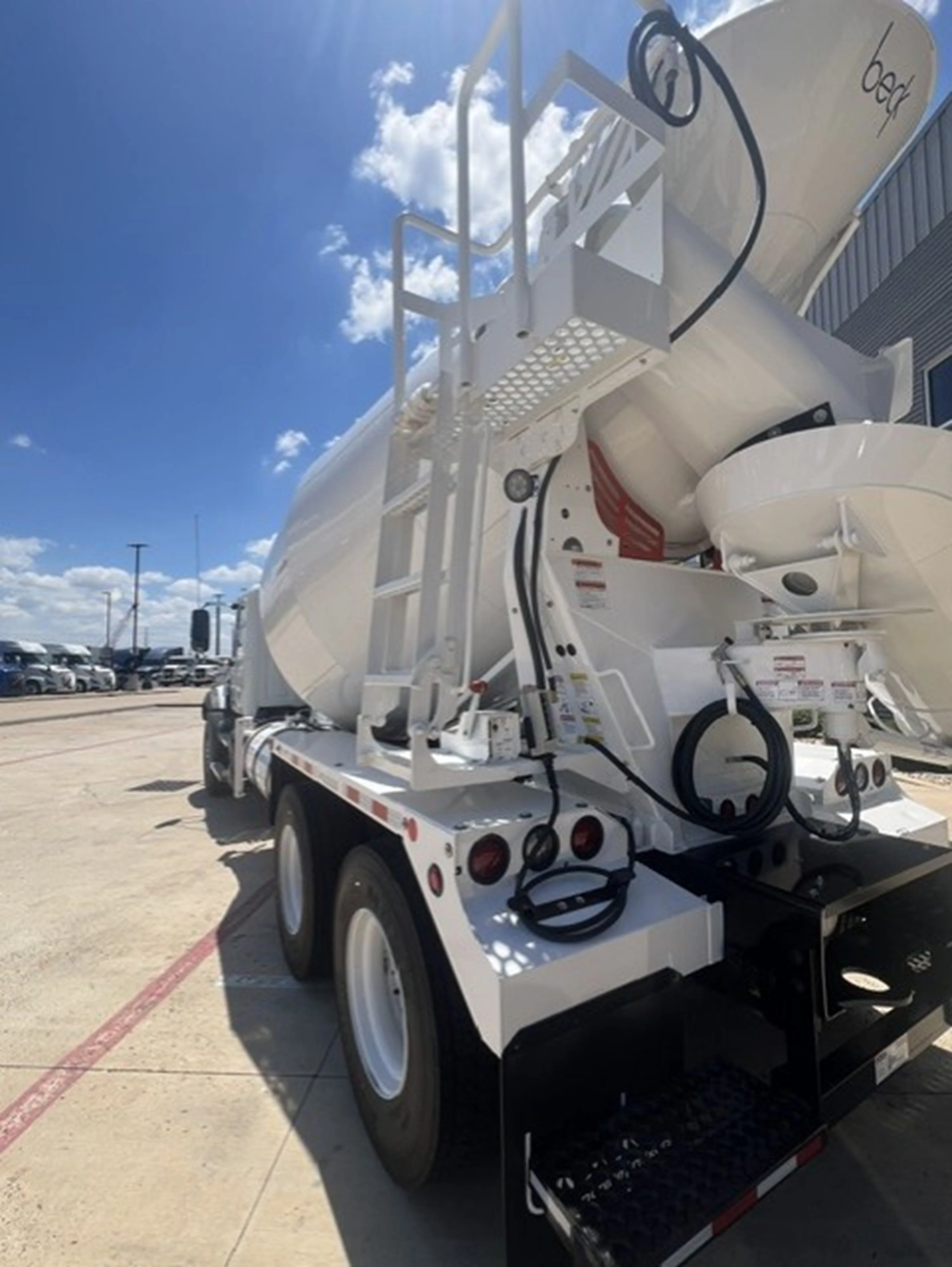 2027 Mack Granite in Houston, TX — photo 9